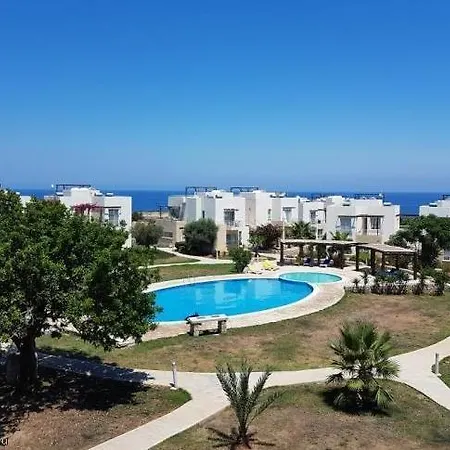 Penthouse At Turtle Bay * Agios Georgios (Girne)