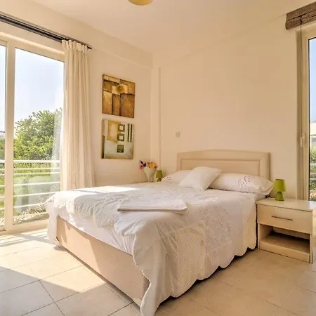 Penthouse At Turtle Bay アパート Agios Georgios (Girne)