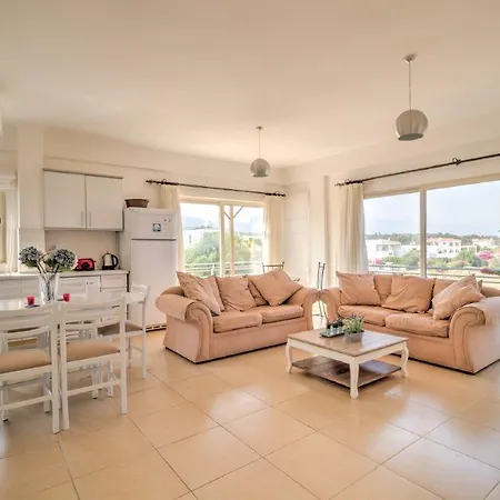 Penthouse At Turtle Bay Agios Georgios (Girne)