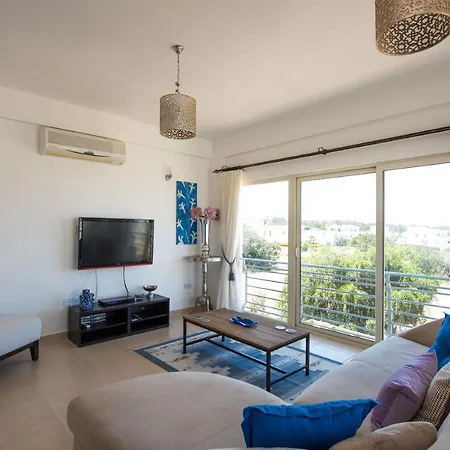 Penthouse At Turtle Bay Apartment